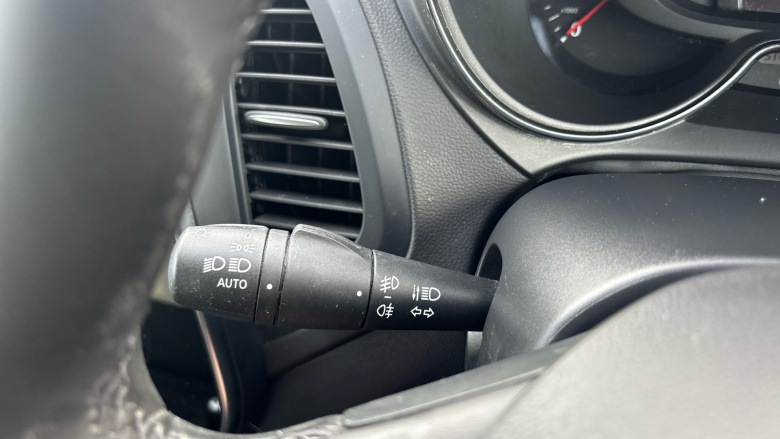 Renault Captur 1.5 dCi 90 Iconic 5dr Diesel Hatchback